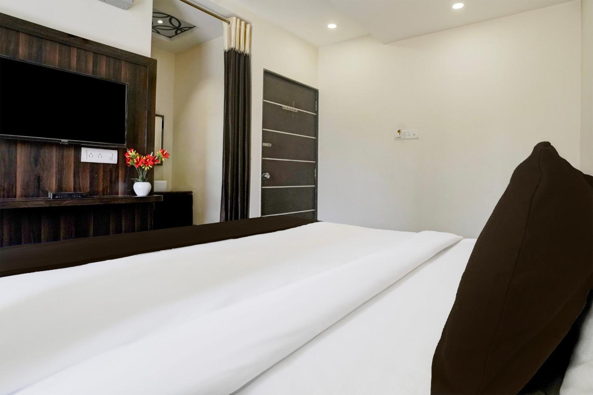 Super Hotel O Chhatrapati Nagar Shirdi Eksteriør bilde